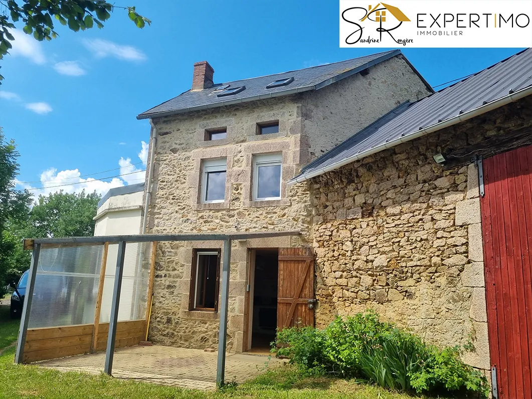 Charmante maison avec dépendances et grand terrain à Servant (63560) 