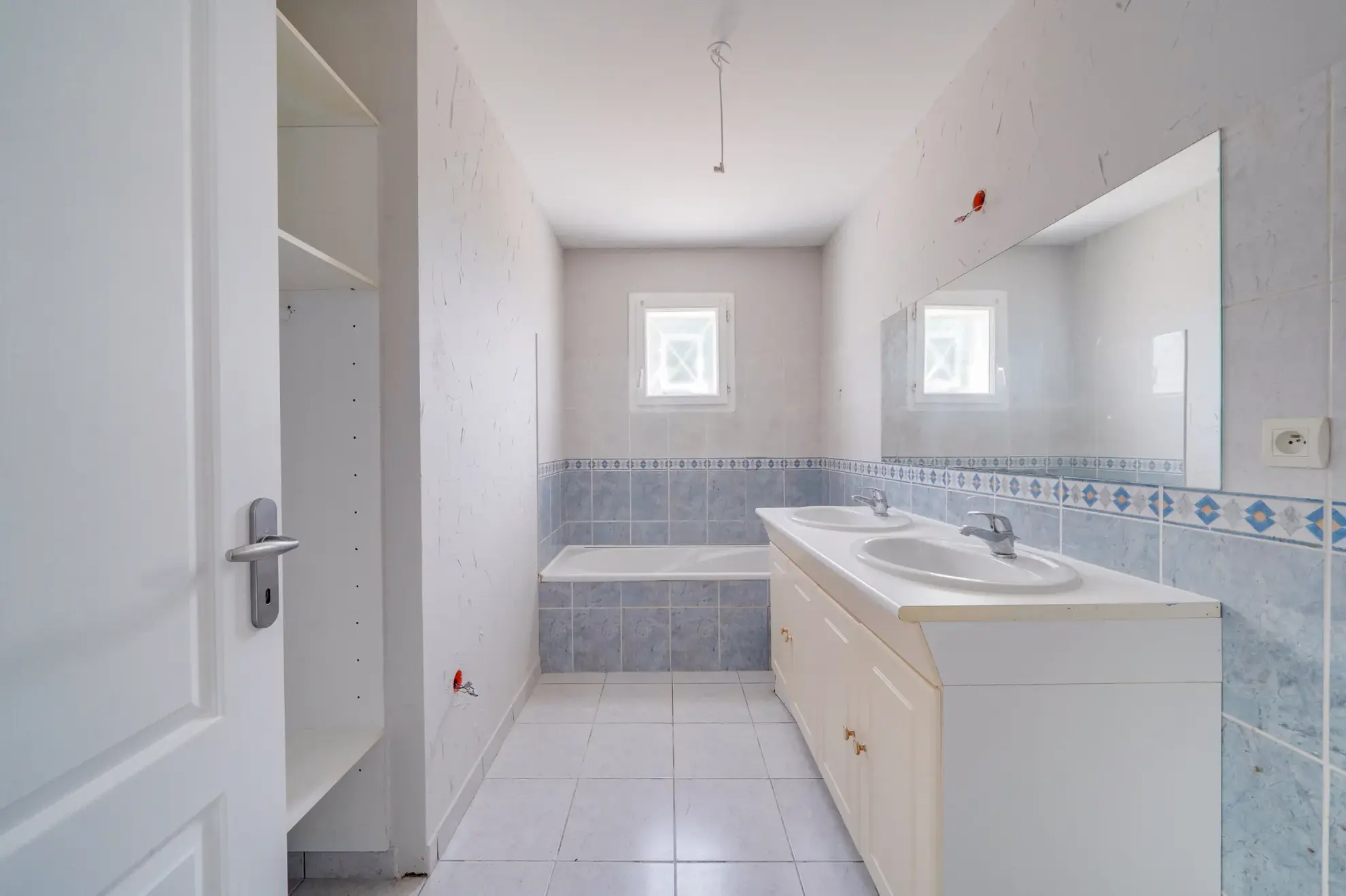 Maison 3 chambres avec garage et terrasse à Plassac à vendre 