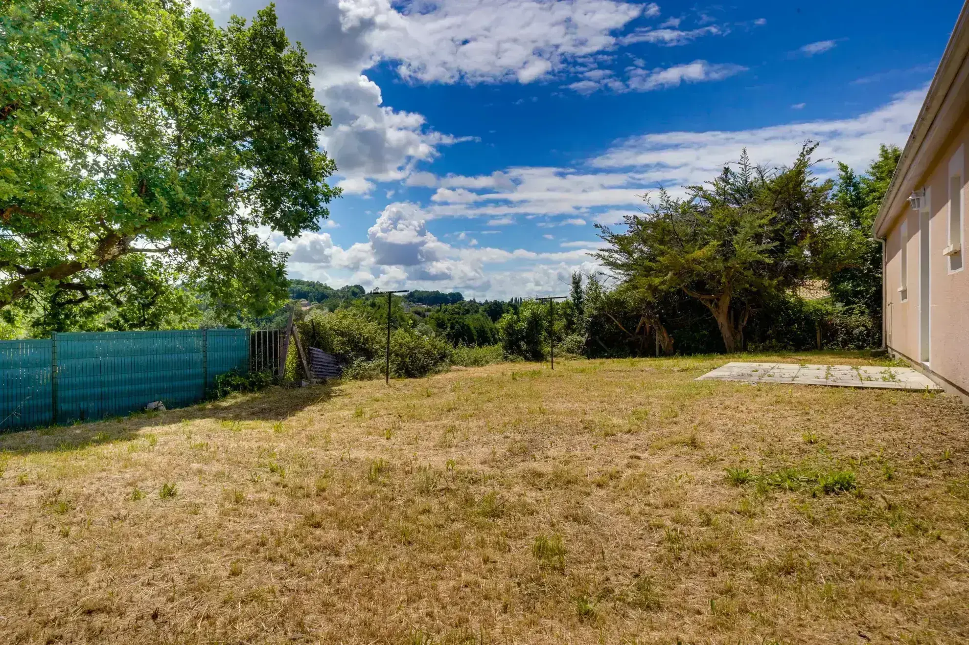 Maison 3 chambres avec garage et terrasse à Plassac à vendre 