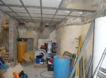 Villa de 110 m² à vendre à Canet pour 30 000 € - Opportunité rare en vente aux enchères 