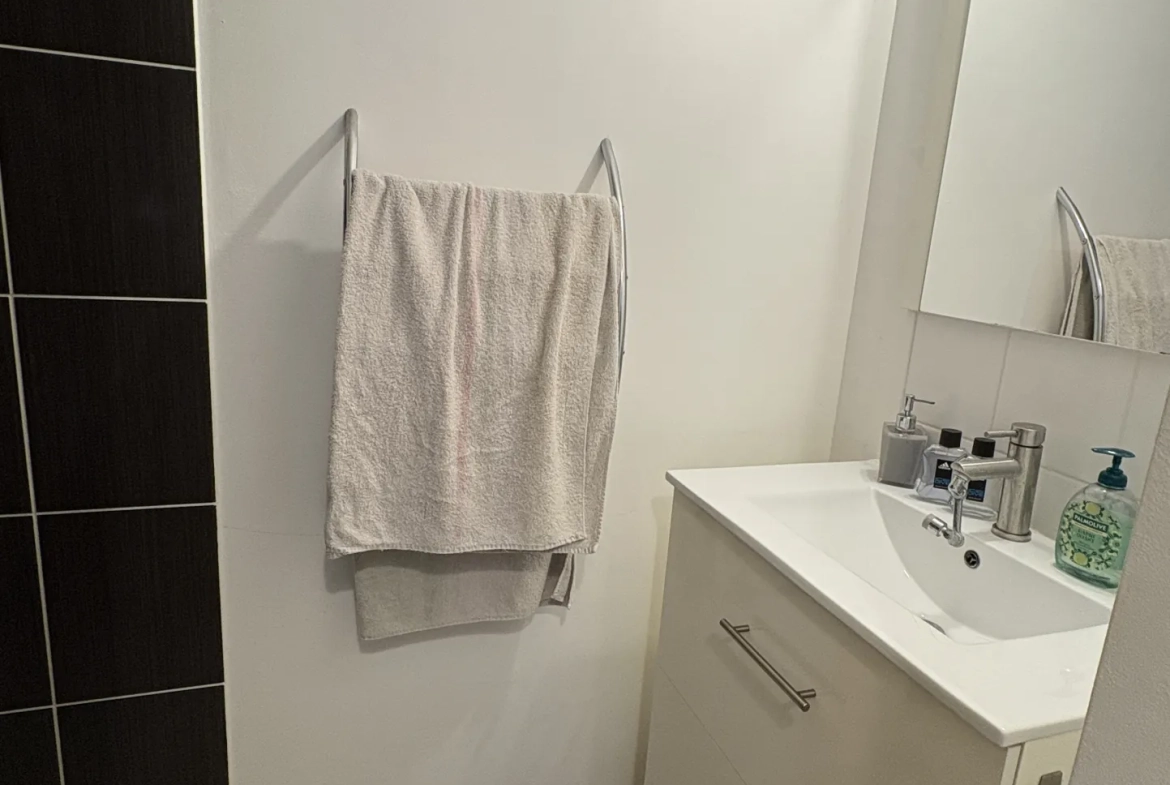 Maison 3 chambres à vendre à Sauternes, calme et lumineuse avec jardin et garage 