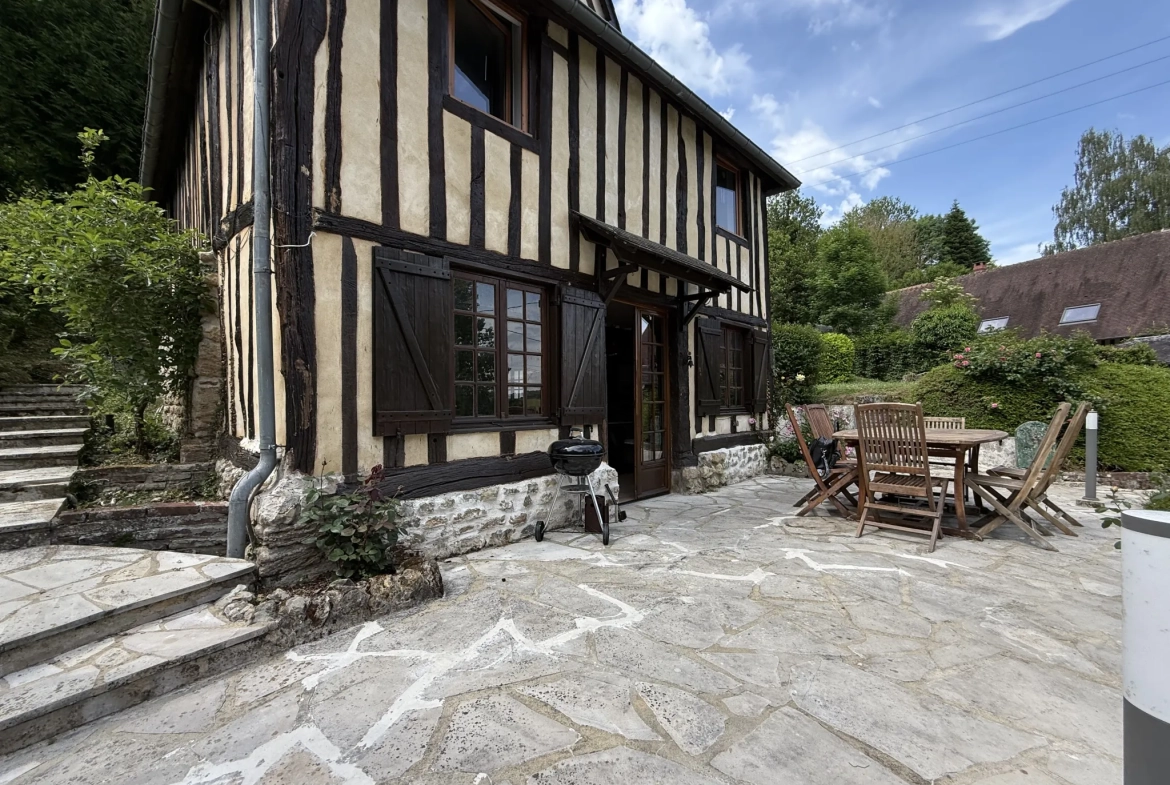 Charmante maison de caractère avec vue campagne à Guerquesalles 