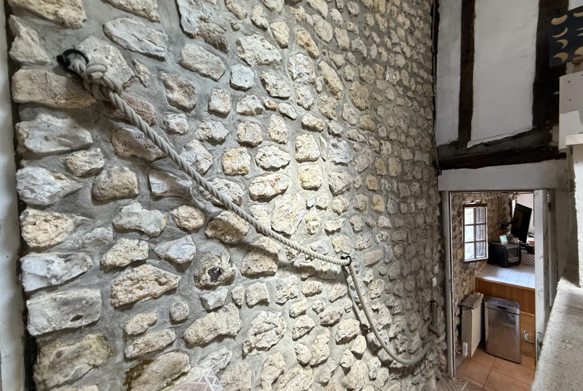 Charmante maison de caractère avec vue campagne à Guerquesalles 