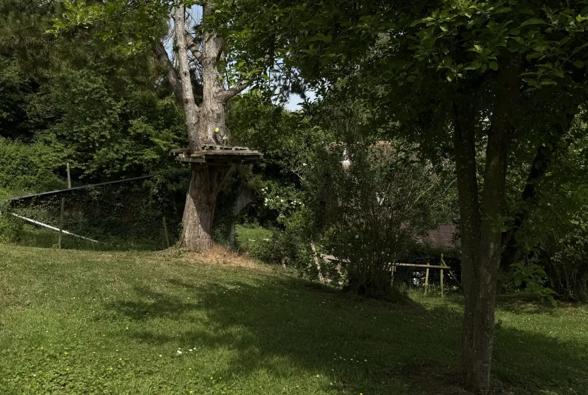 Charmante maison de caractère avec vue campagne à Guerquesalles 