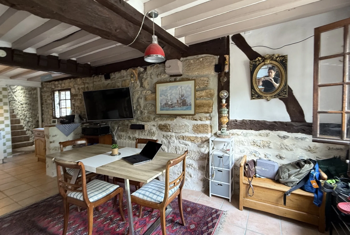 Charmante maison de caractère avec vue campagne à Guerquesalles 