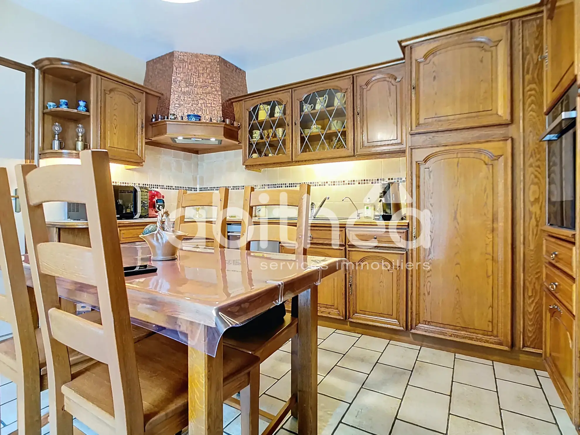 Charmante maison à Piney de 131 m² avec grands espaces et panneaux solaires 