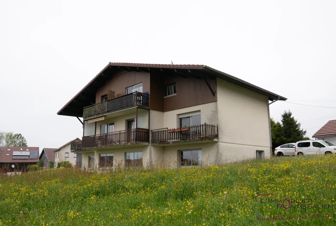 Appartement T2 avec garage à Les Fourgs - Proche frontière et douane 