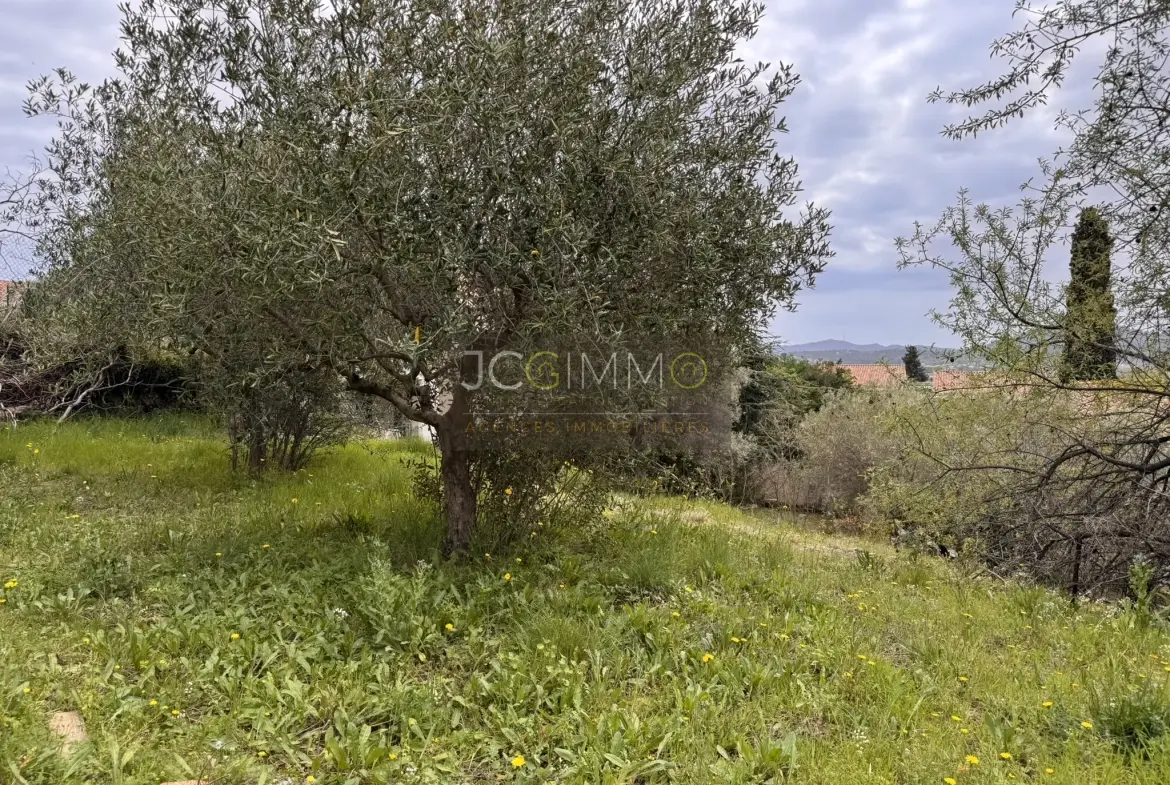 Terrain constructible de 500 m² à Ollioules, emplacement privilégié 