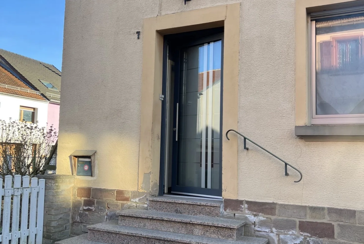 Maison de village à Spicheren avec terrasse, cave et 4 chambres 