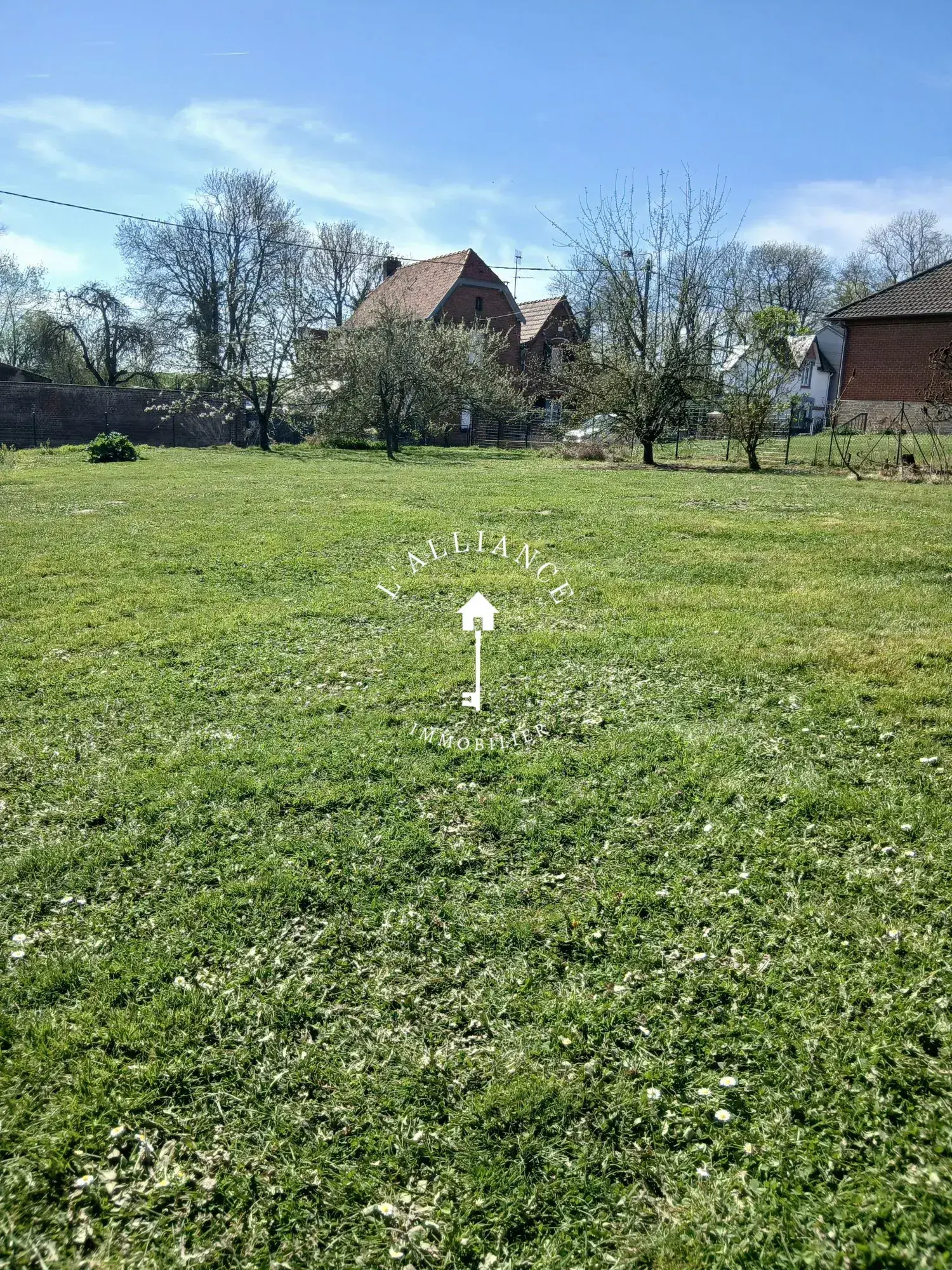 Terrain à bâtir de 800 m² dans secteur recherché proche d’Arras et Cambrai 