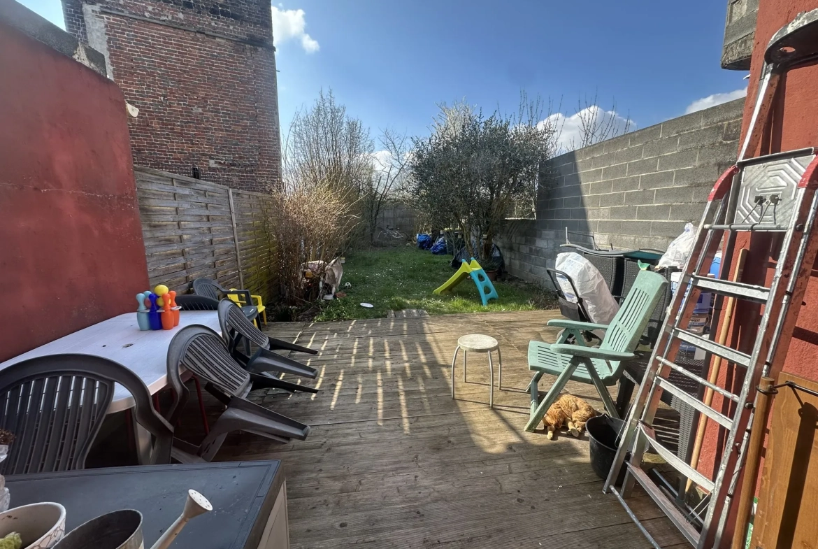 Maison 6 chambres avec jardin à Roubaix, proche Wattrelos 