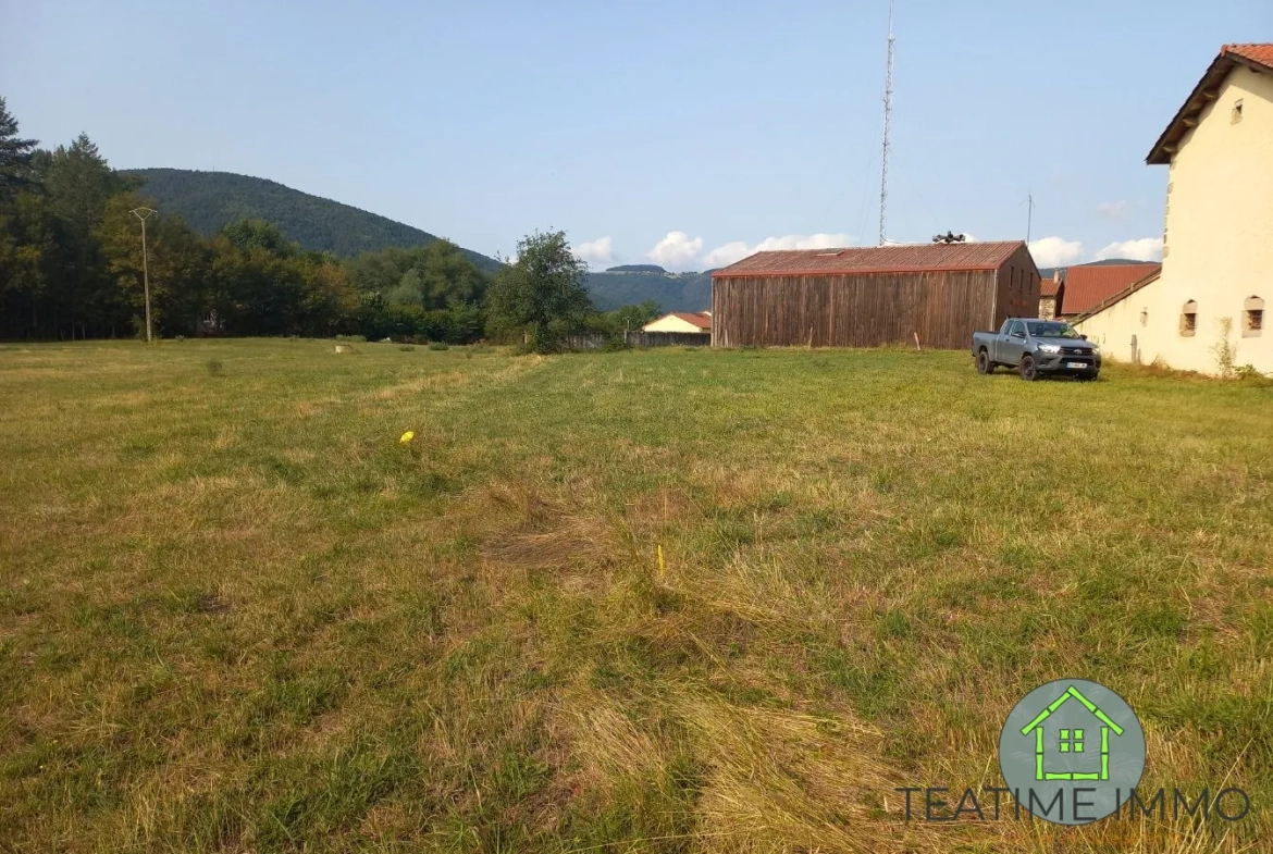Terrain constructible de 2115 m² au centre de Beaulieu - Vue sud 