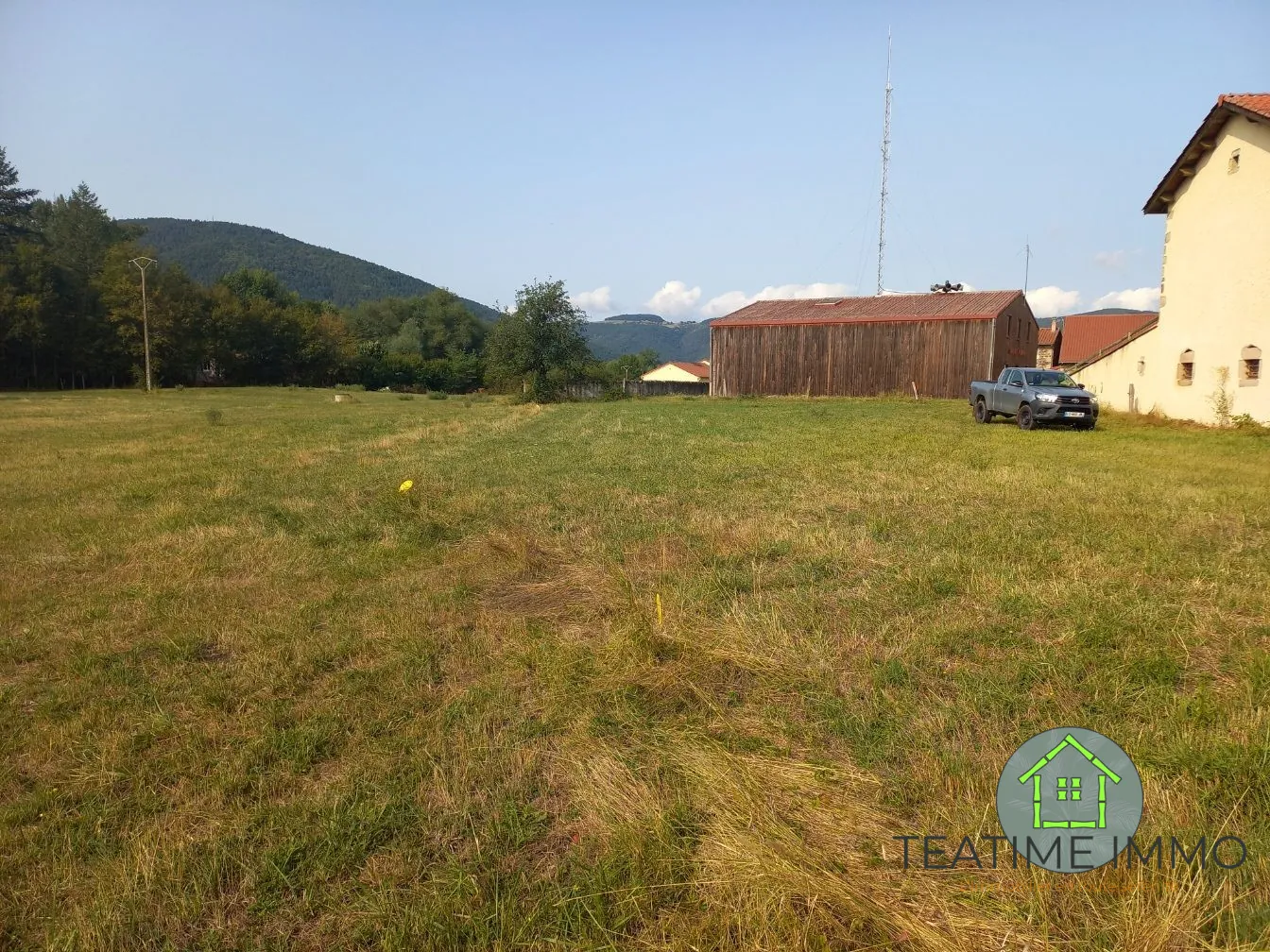 Terrain constructible de 2115 m² au centre de Beaulieu - Vue sud 