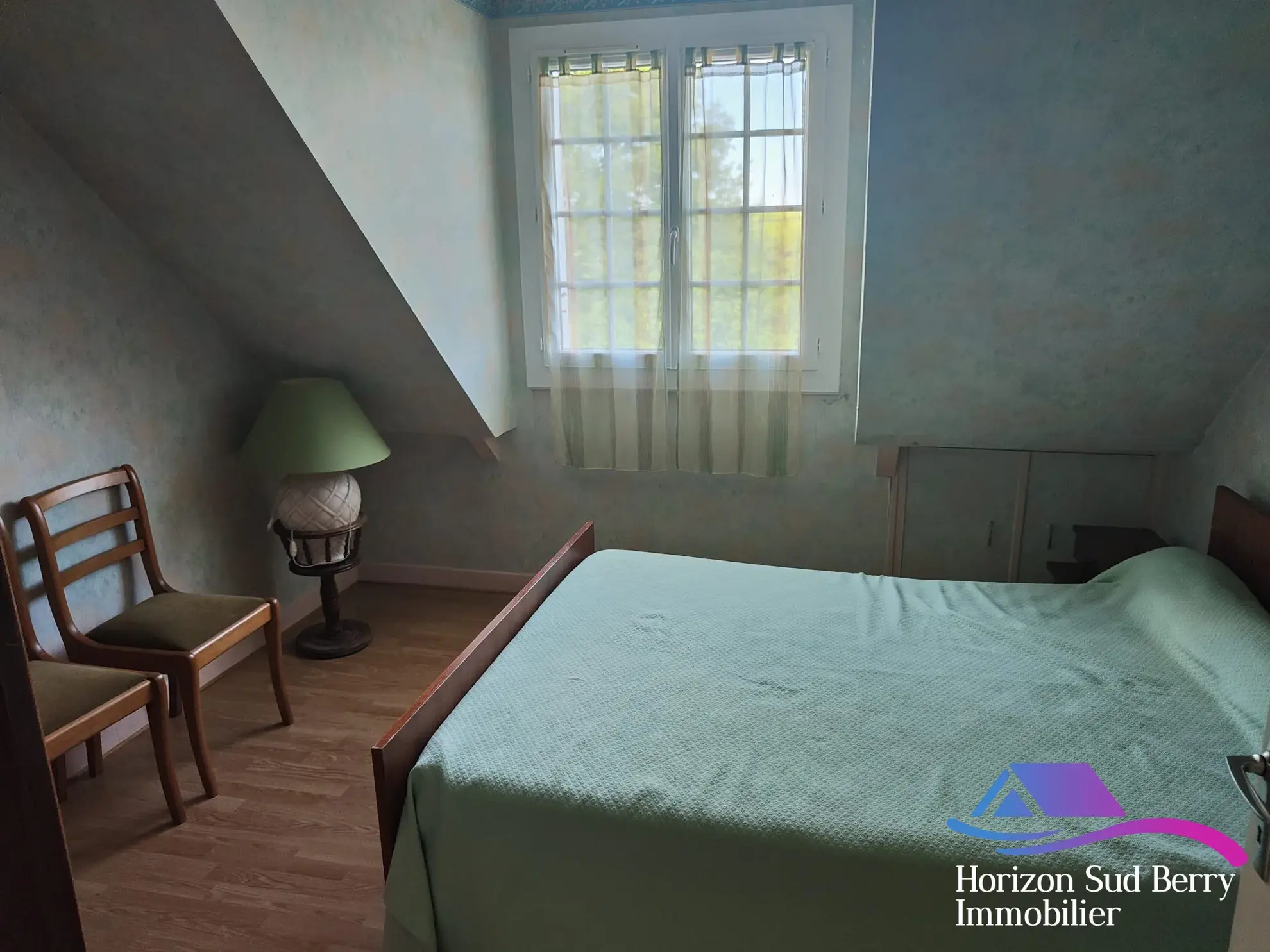 Chambre au 2ème étage Charmante maison de 4 chambres avec studio et jardin clos à La Châtre 