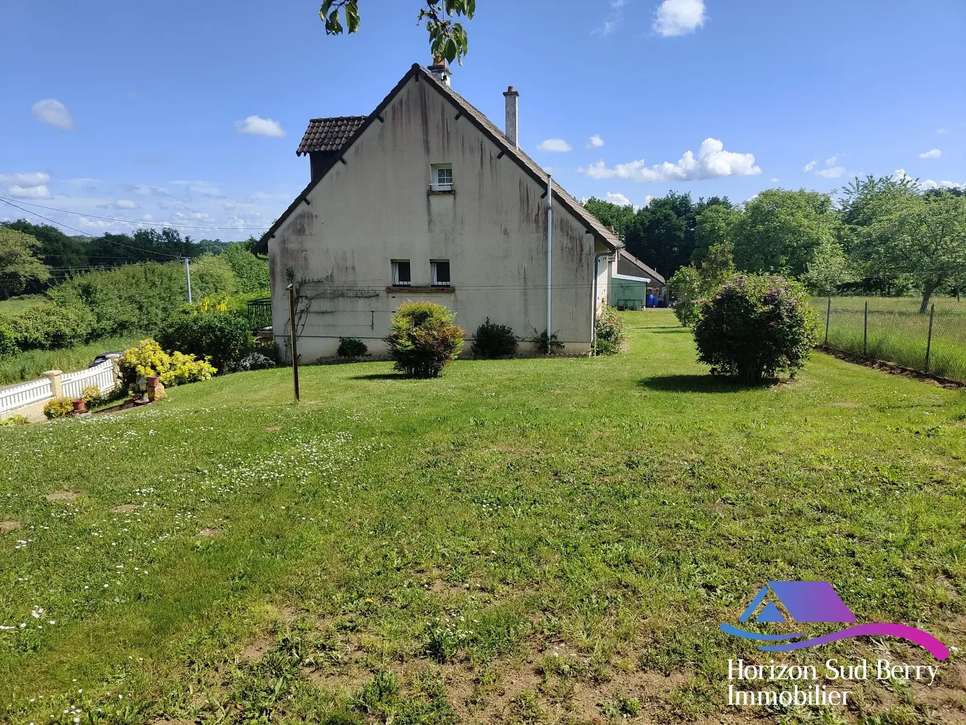 Jardin Charmante maison de 4 chambres avec studio et jardin clos à La Châtre 