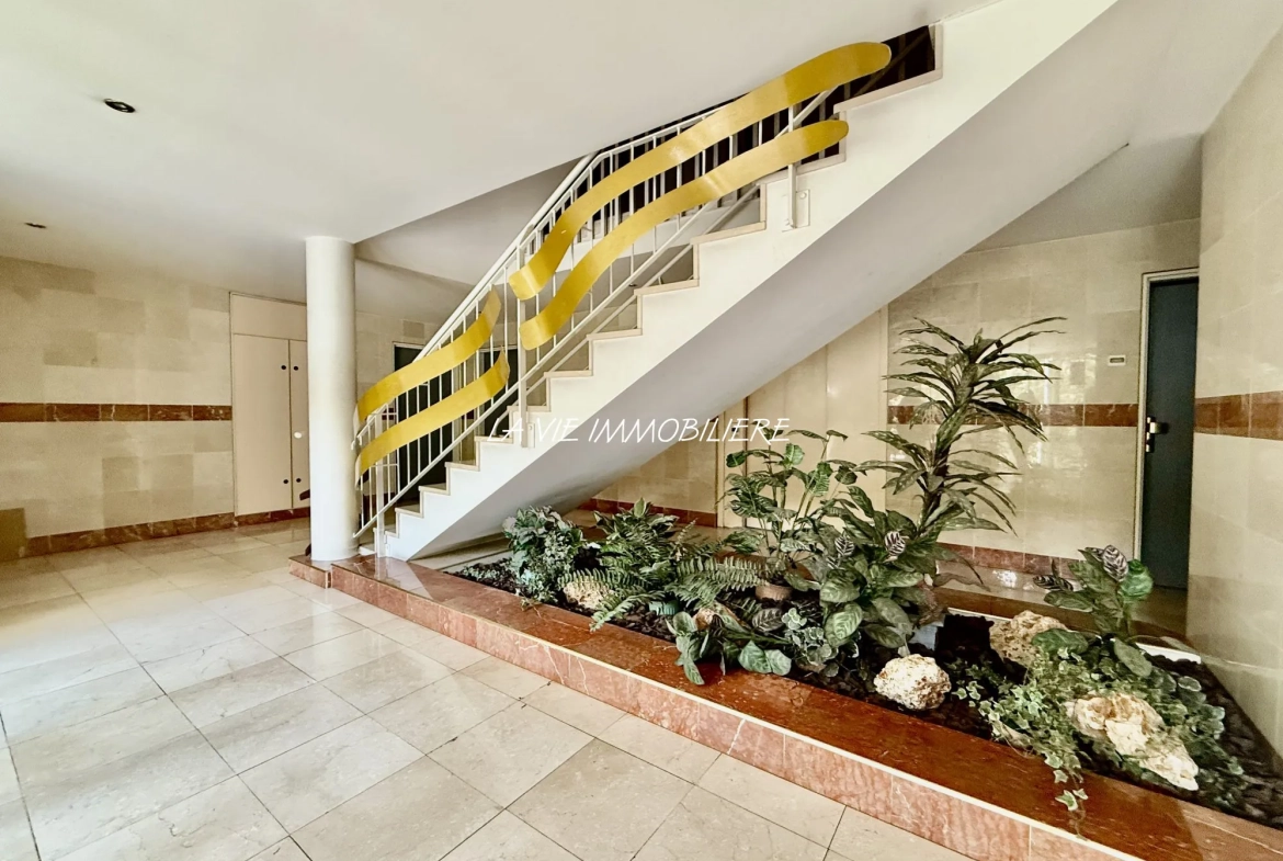 Appartement 2 pièces avec vue jardin à Livry-Gargan - Opportunité à saisir 