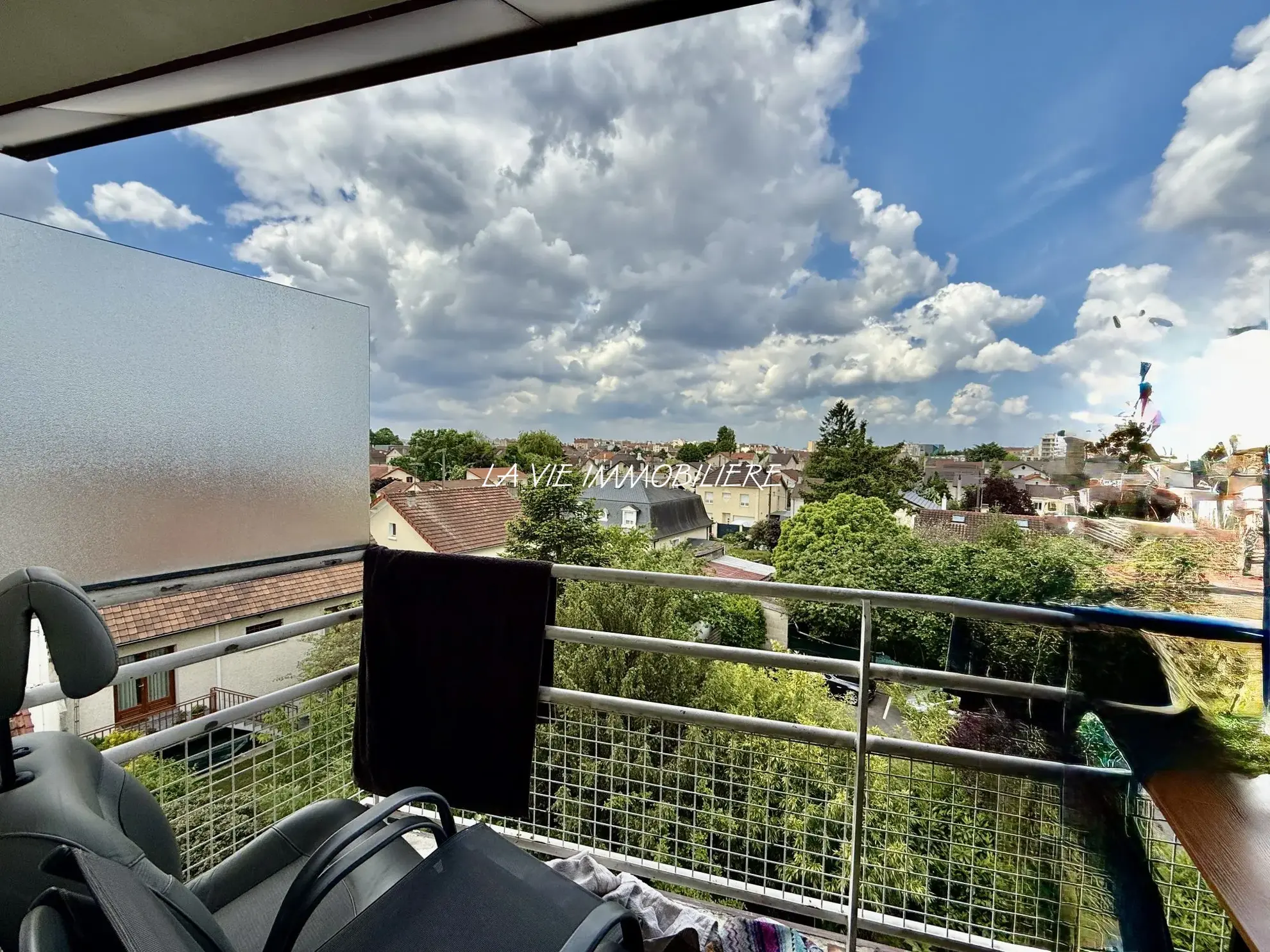 Appartement 2 pièces avec vue jardin à Livry-Gargan - Opportunité à saisir 