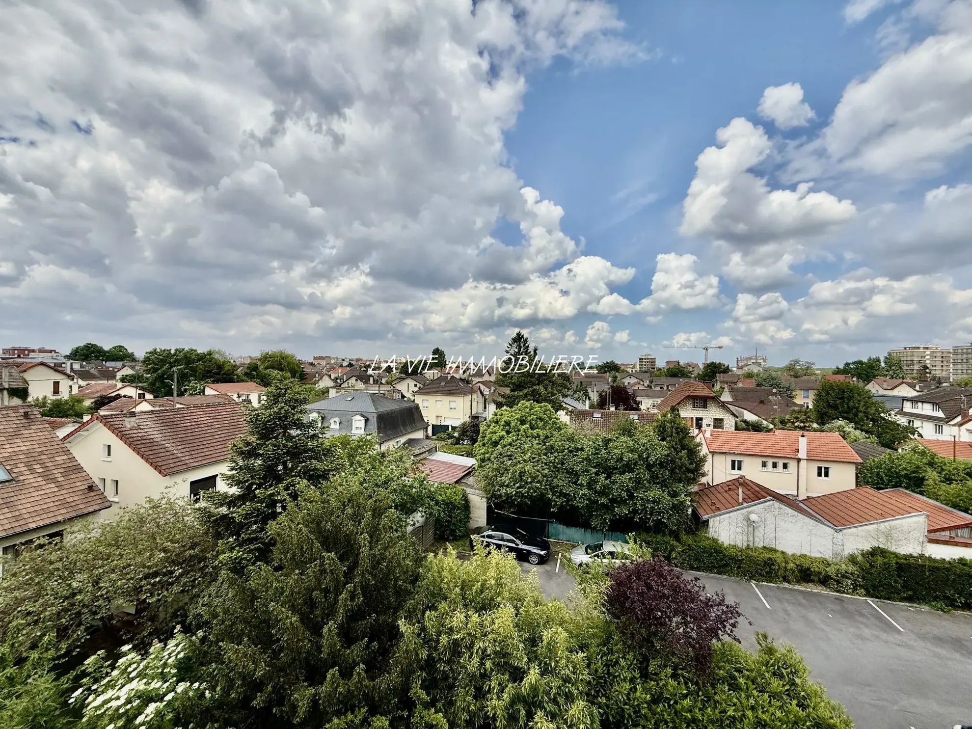 Appartement 2 pièces avec vue jardin à Livry-Gargan - Opportunité à saisir 