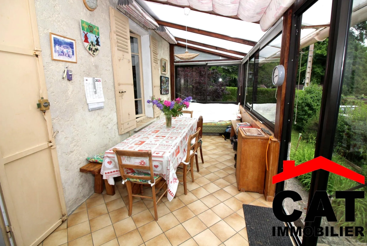 Maison avec grand jardin, véranda et dépendances à Saint-Mammès 