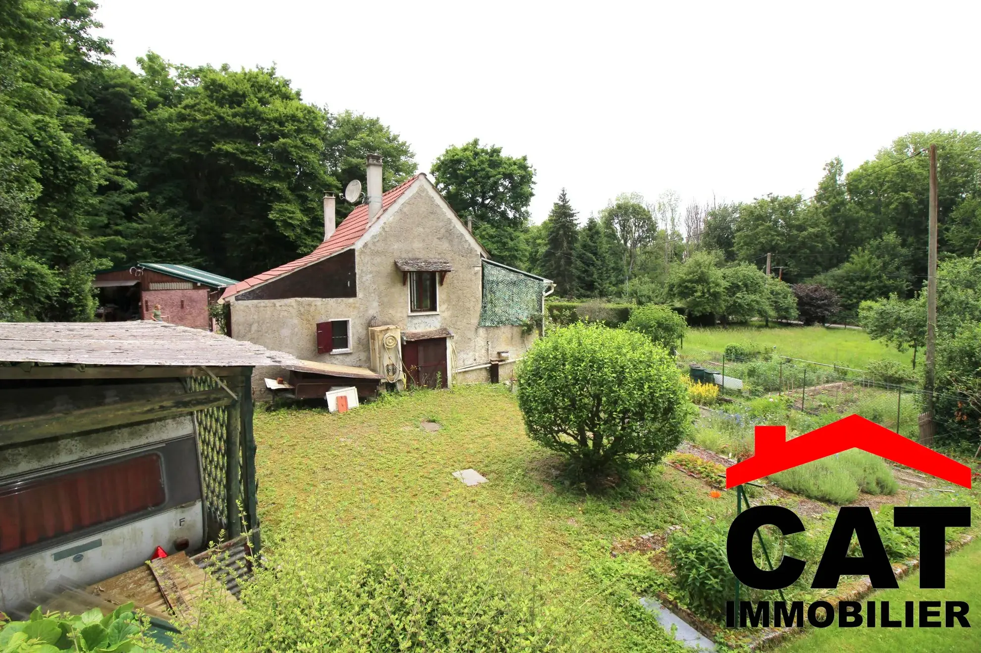 Maison avec grand jardin, véranda et dépendances à Saint-Mammès 