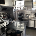 Restaurant avec extraction 400 et 28 couverts à vendre dans le 20ème Paris