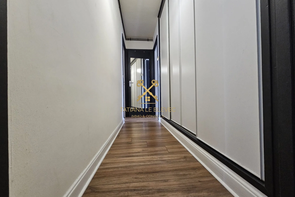 Appartement 3 pièces à Lorient avec vue dégagée et nombreux conforts 