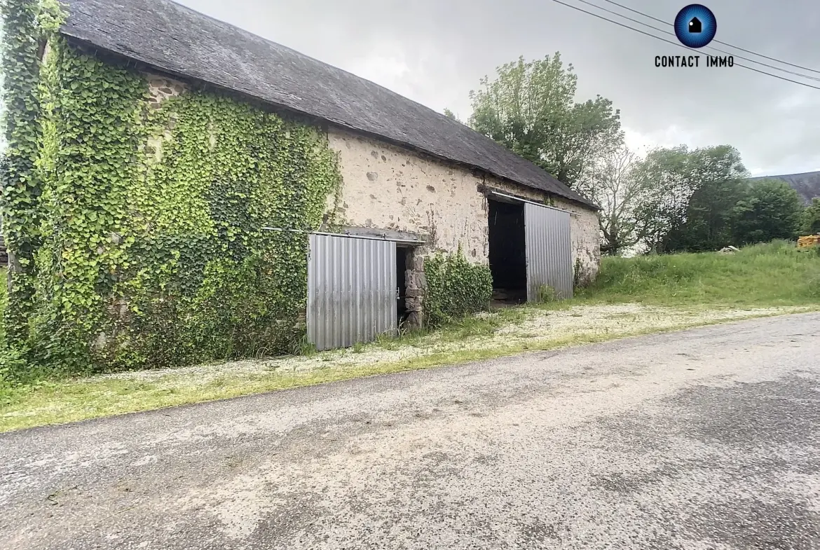 Grande grange à rénover à Saint Germain les Vergnes avec terrain de 900 m² 