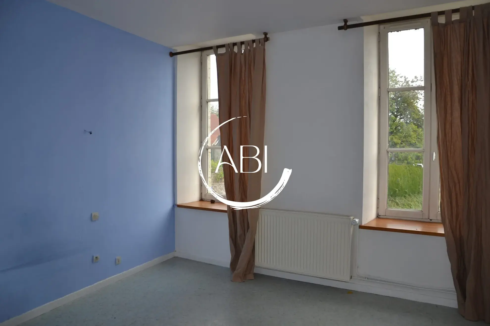 Maison en pierre à vendre proche Bagnoles de l'Orne - 88 m² avec terrain et garage 
