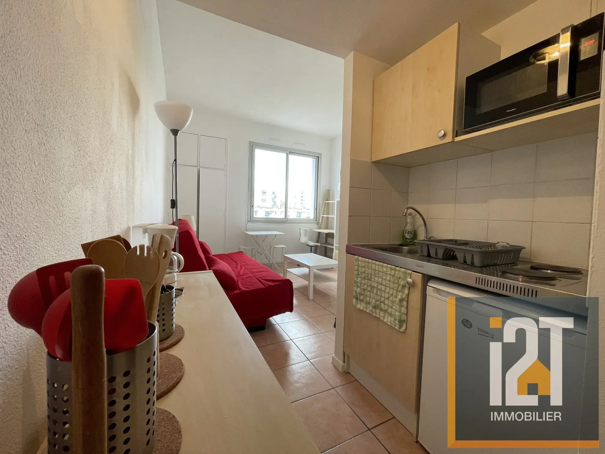 Studio à vendre à Neimes, résidence avec ascenseur, proche centre-ville 