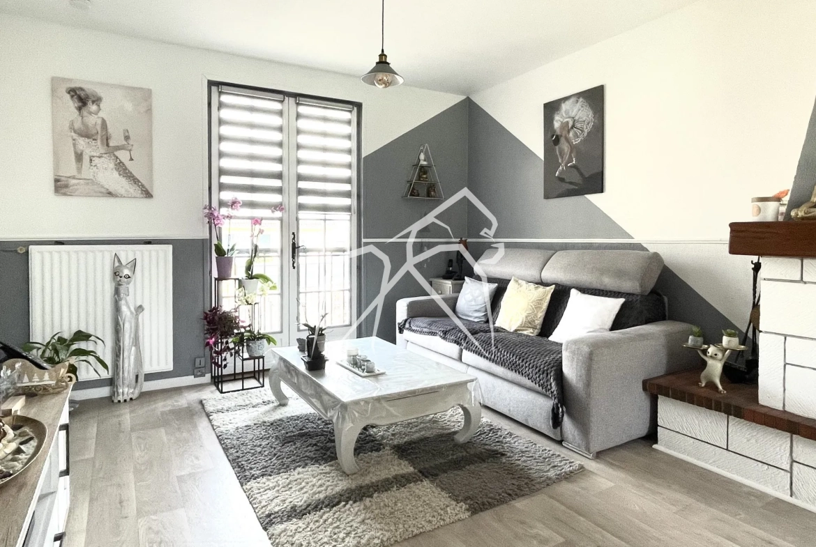 Maison 3 Chambres à Saint-Pierre-Lès-Elbeuf - 83m², Jardin Sud, Travaux à prévoir 