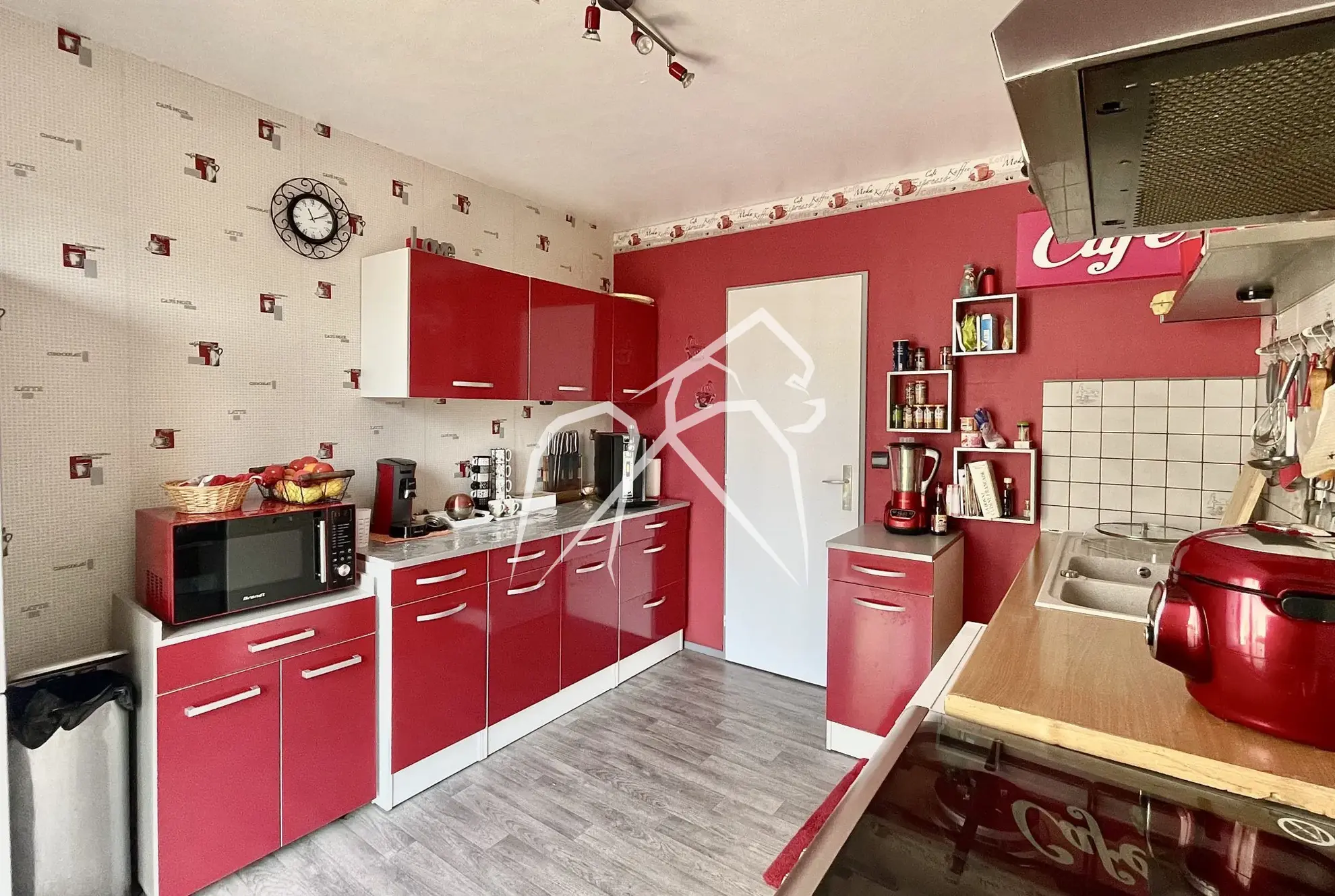 Maison 3 Chambres à Saint-Pierre-Lès-Elbeuf - 83m², Jardin Sud, Travaux à prévoir 