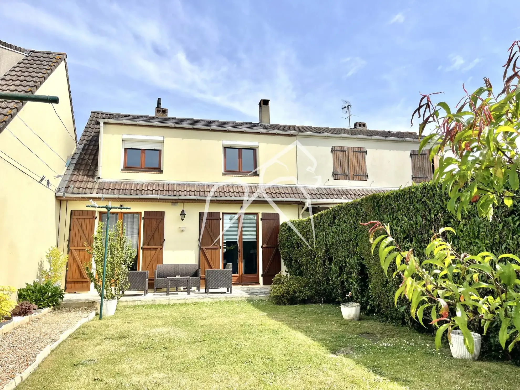 Maison 3 Chambres à Saint-Pierre-Lès-Elbeuf - 83m², Jardin Sud, Travaux à prévoir 