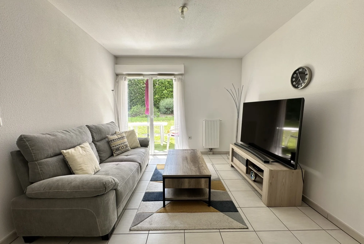 Appartement T2 au Haillan avec terrasse, parking privé, proche parc et transports 