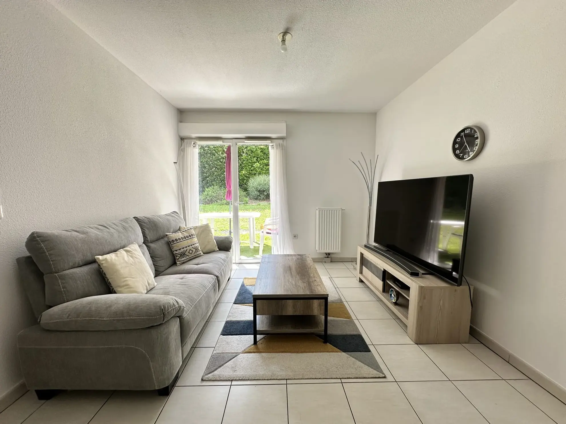 Appartement T2 au Haillan avec terrasse, parking privé, proche parc et transports 