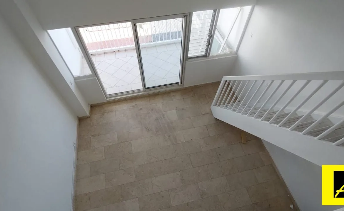 Appartement avec vue exceptionnelle sur la marina à Saint-Martin 