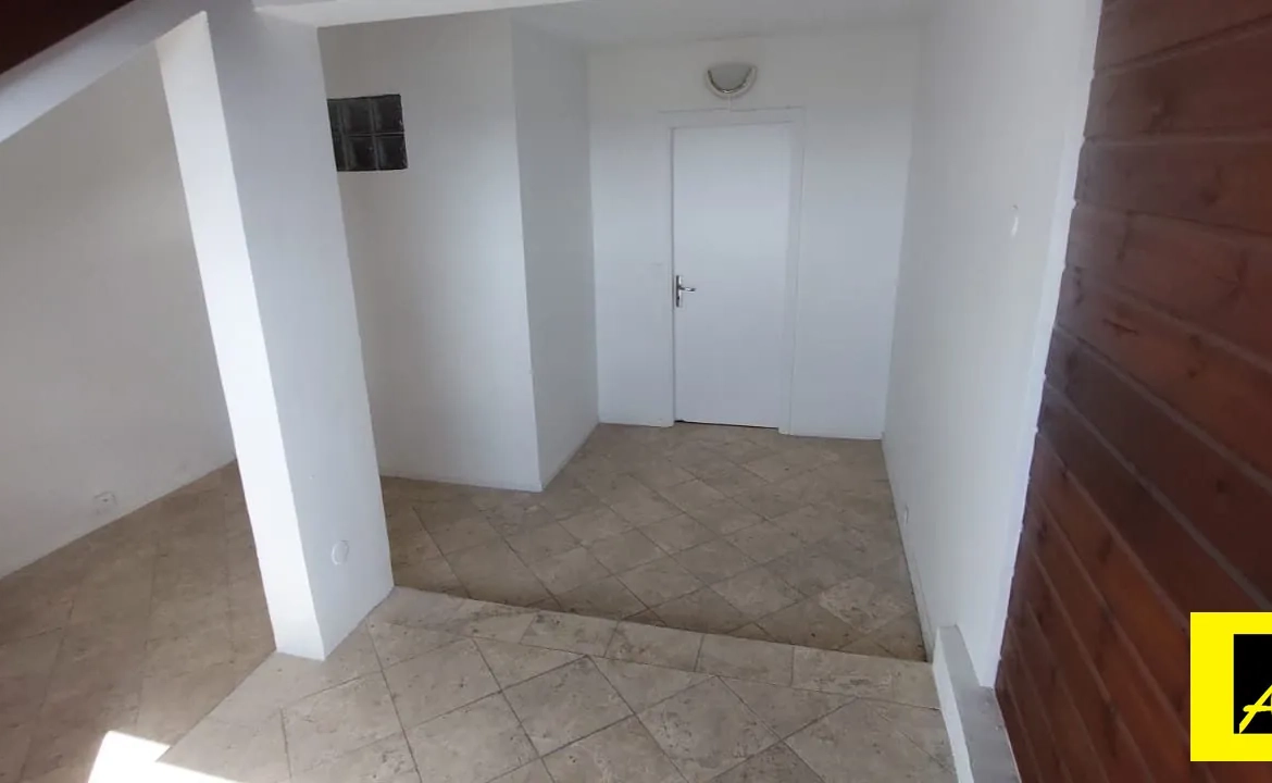 Appartement avec vue exceptionnelle sur la marina à Saint-Martin 