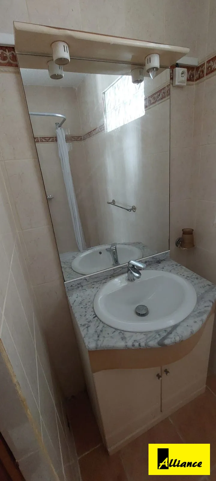 Appartement avec vue exceptionnelle sur la marina à Saint-Martin 