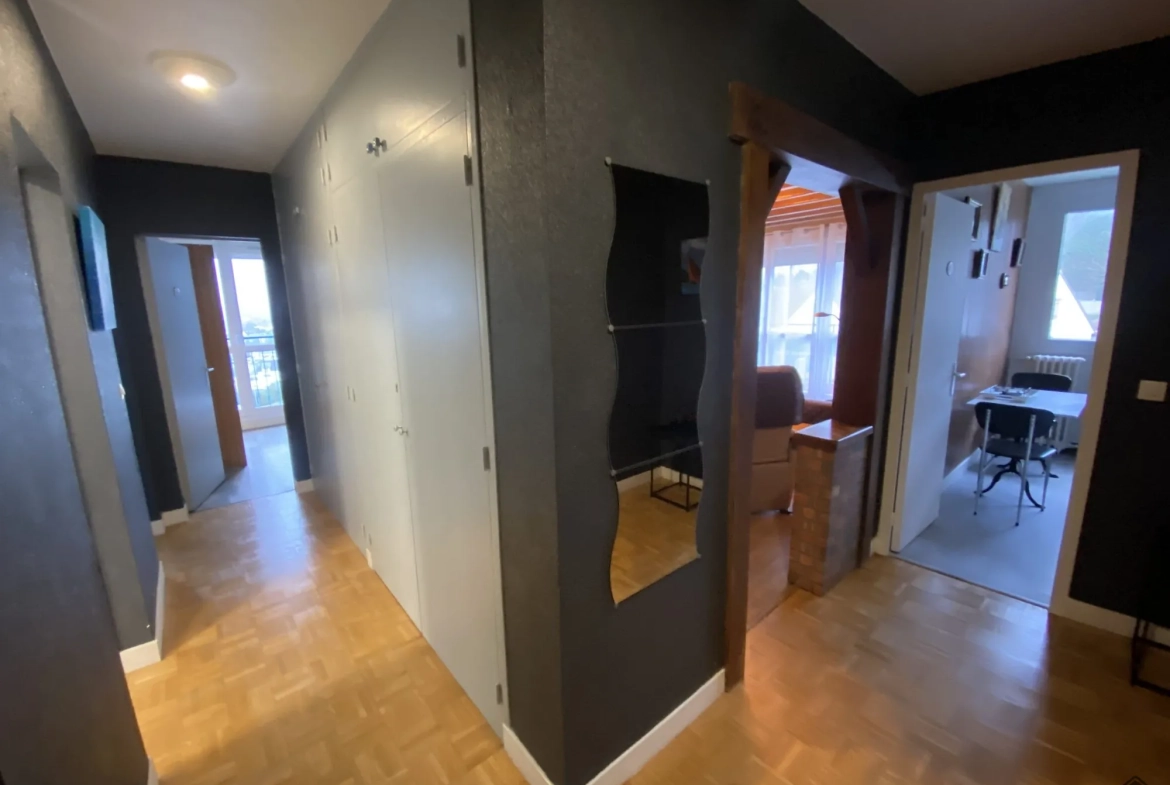 Appartement T4 à Fécamp avec ascenseur et cave, idéal famille 