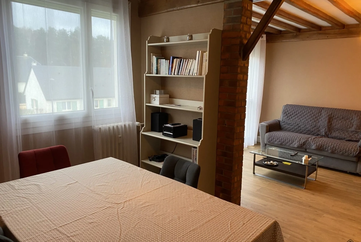 Appartement T4 à Fécamp avec ascenseur et cave, idéal famille 