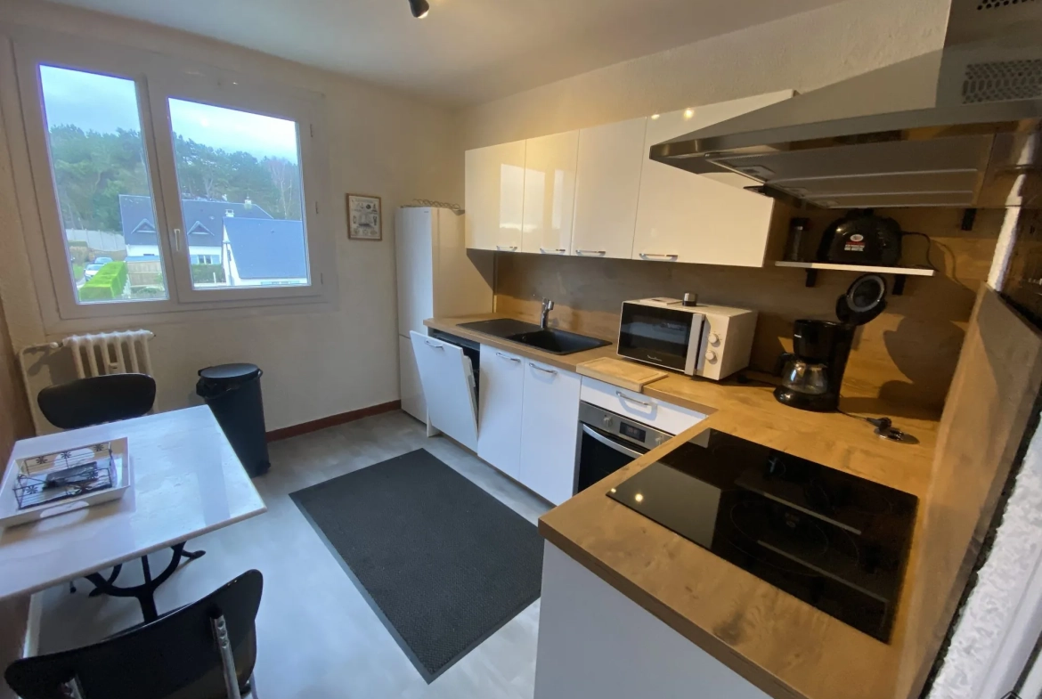 Appartement T4 à Fécamp avec ascenseur et cave, idéal famille 