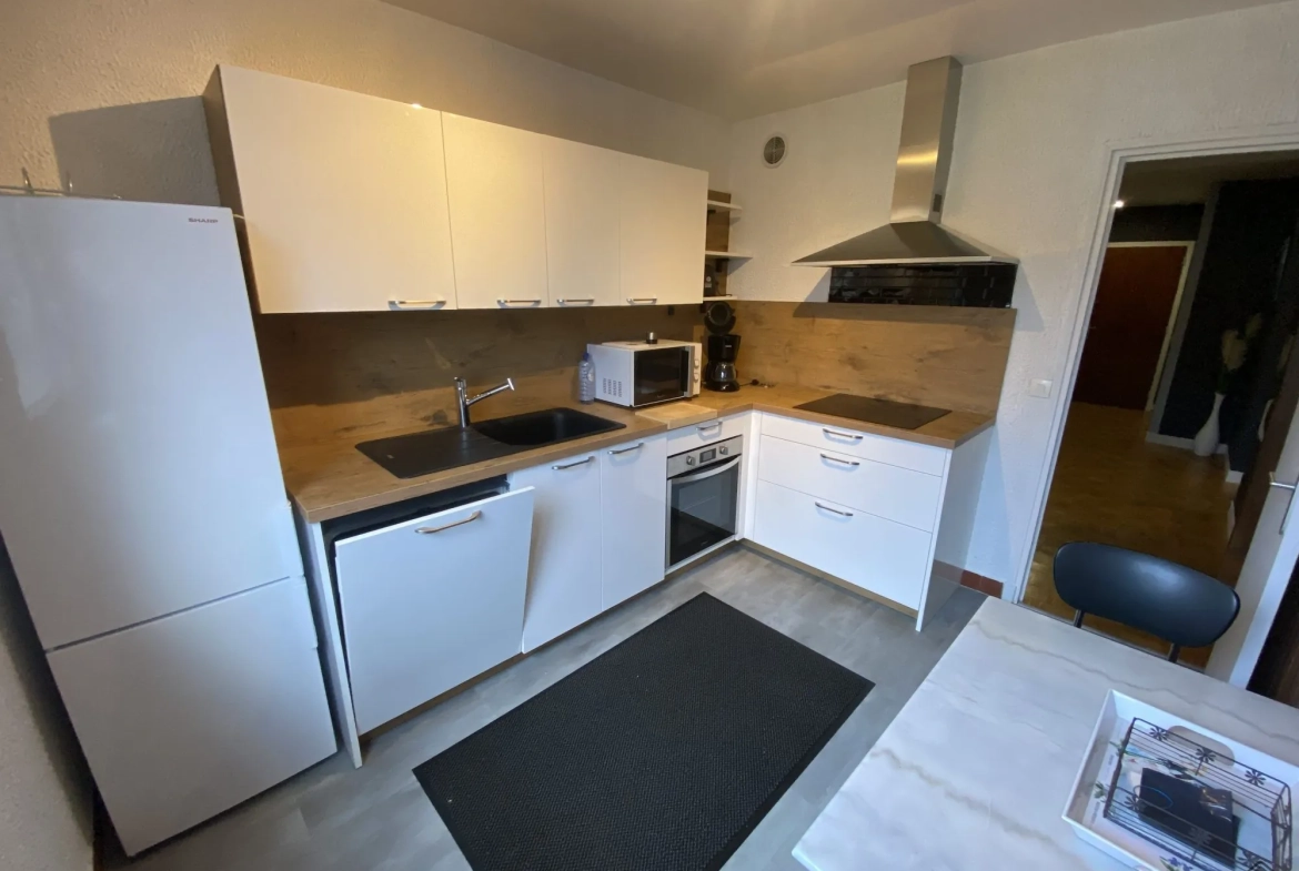 Appartement T4 à Fécamp avec ascenseur et cave, idéal famille 