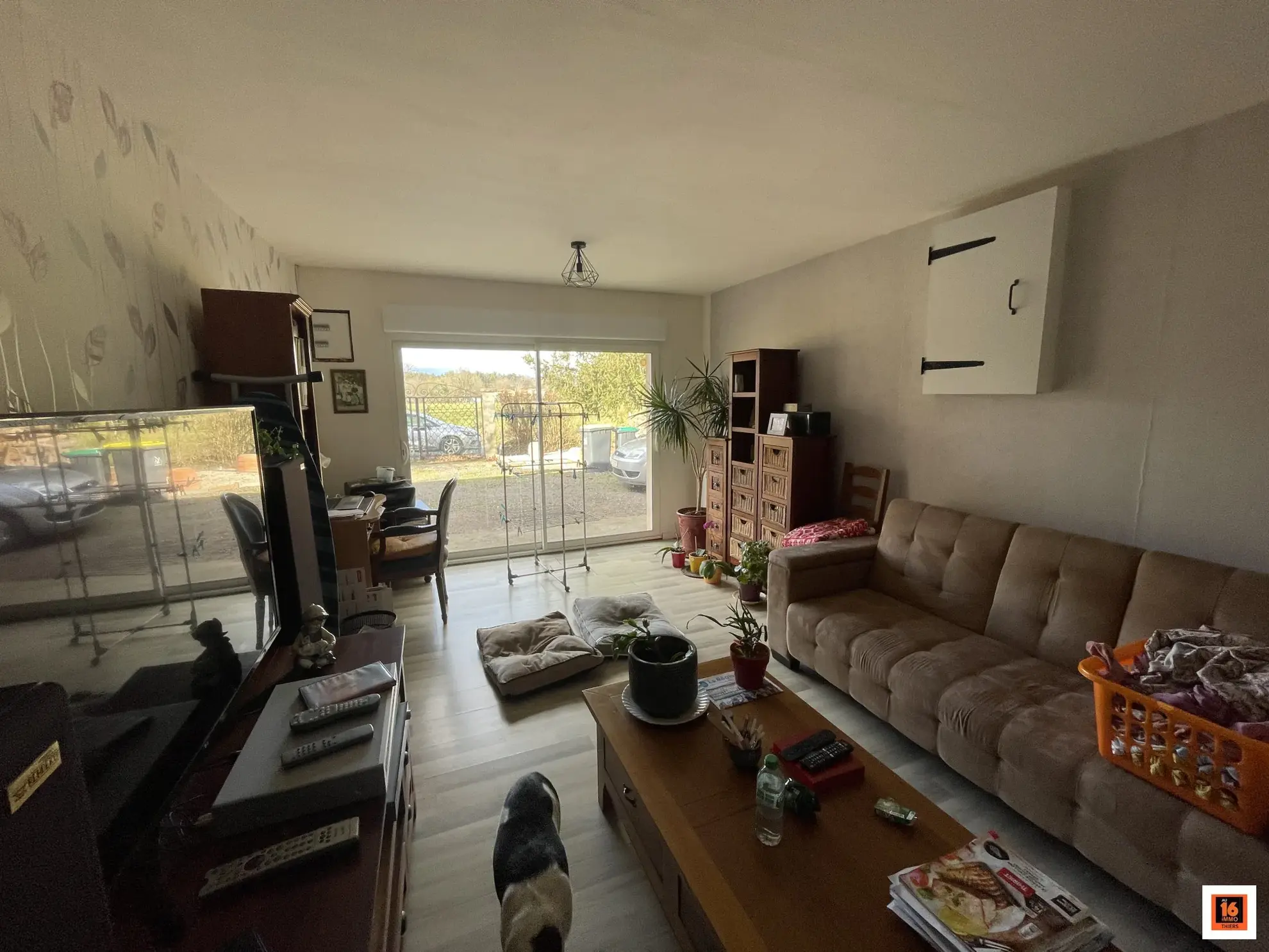 Maison à vendre à Orléat avec jardin clos et garage aménageable 