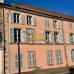 Spacieux appartement de 87 m² avec 2 chambres, cave et parking proche centre de Remiremont