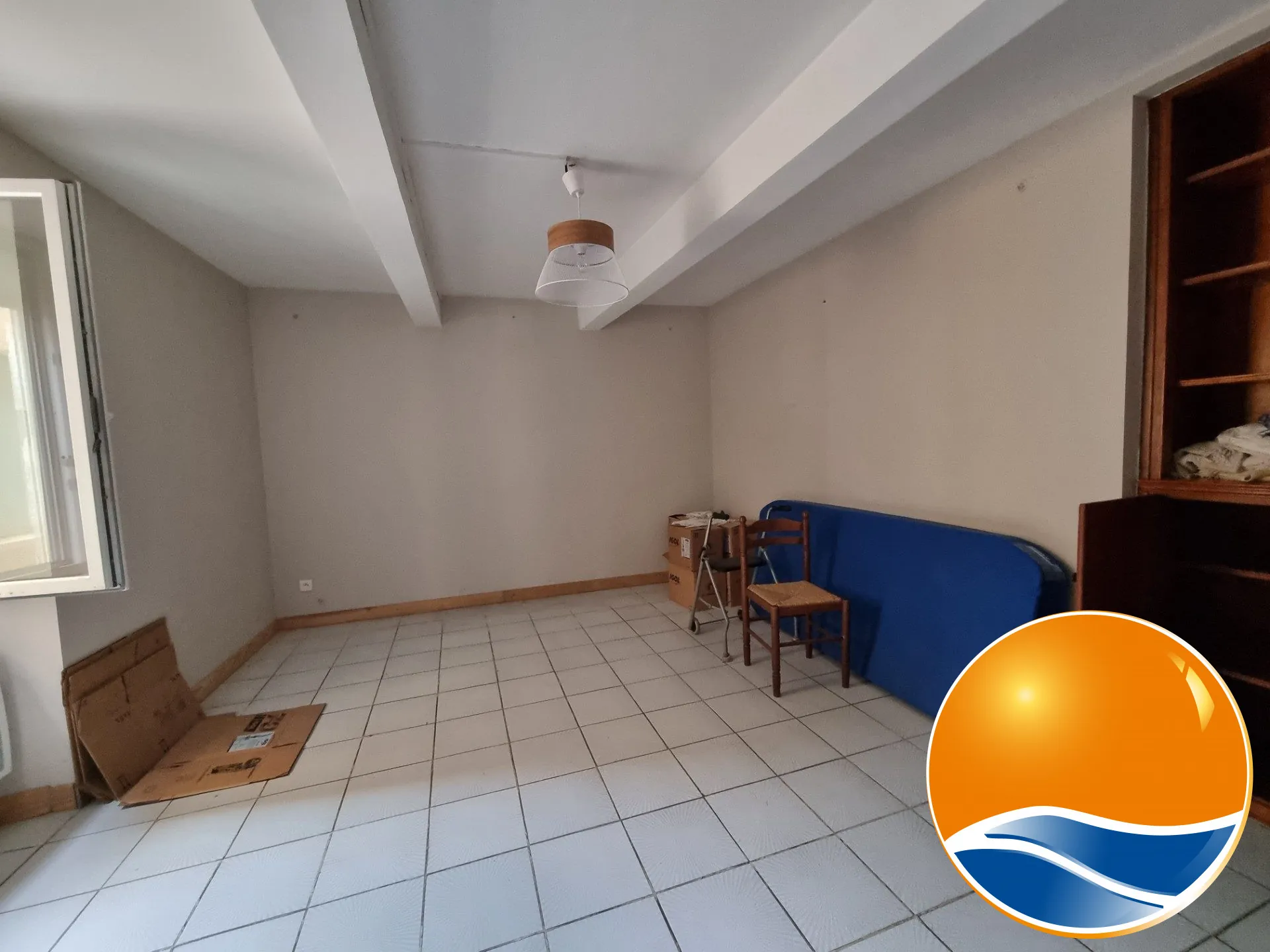 Maison de village rénovée avec potentiel à Fontcouverte 