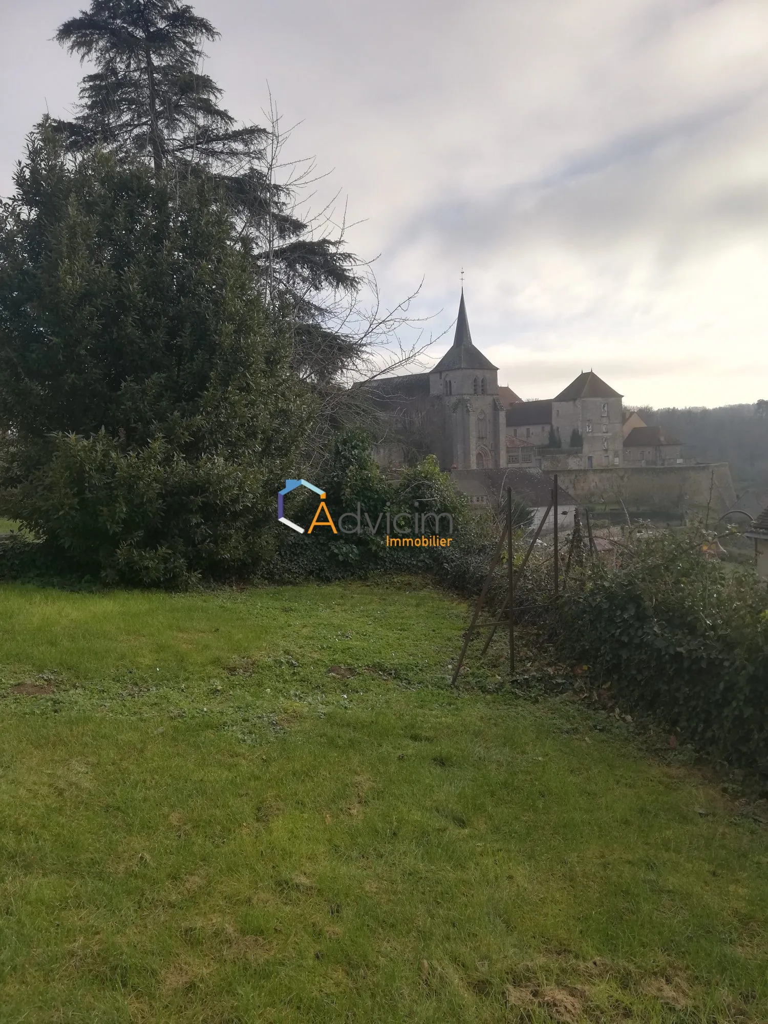 Maison à Saint Benoit du Sault avec vue, 126 m², 3 chambres, à vendre à 85 000 € 