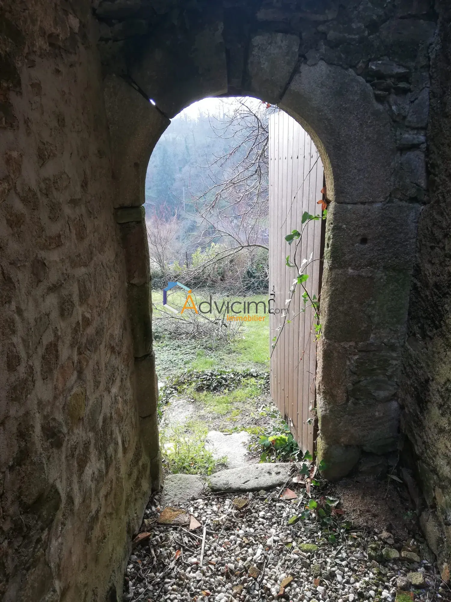 Maison à Saint Benoit du Sault avec vue, 126 m², 3 chambres, à vendre à 85 000 € 