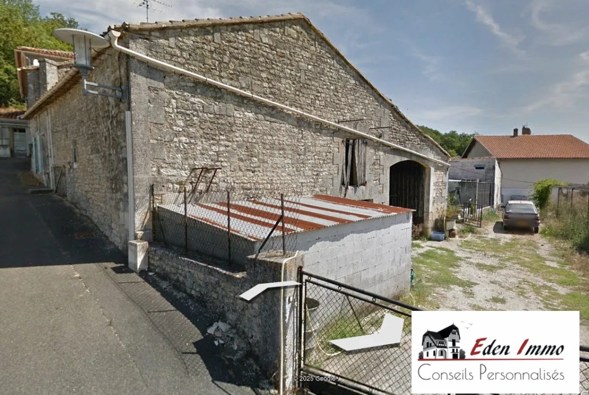 Grange à rénover à Mornac avec vue imprenable, proximité commerces 