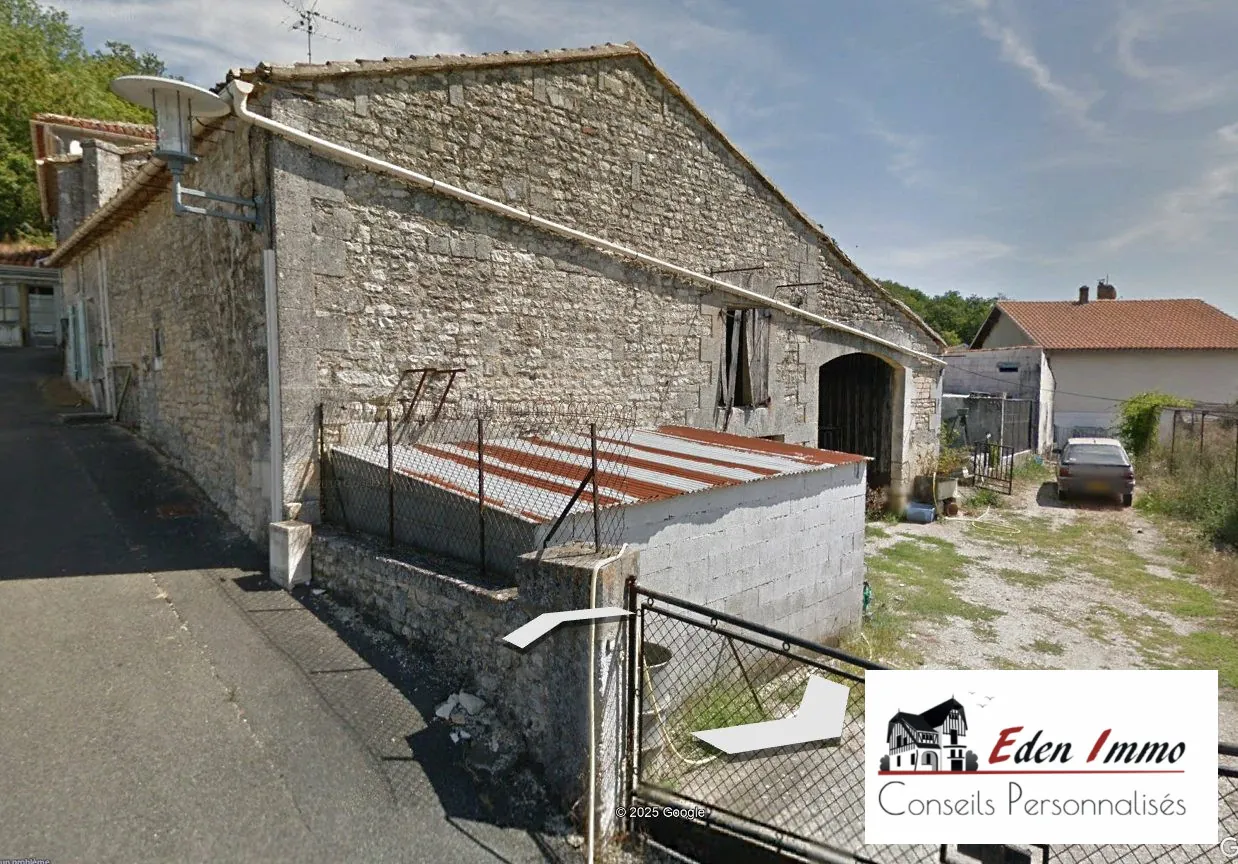 Grange à rénover à Mornac avec vue imprenable, proximité commerces 