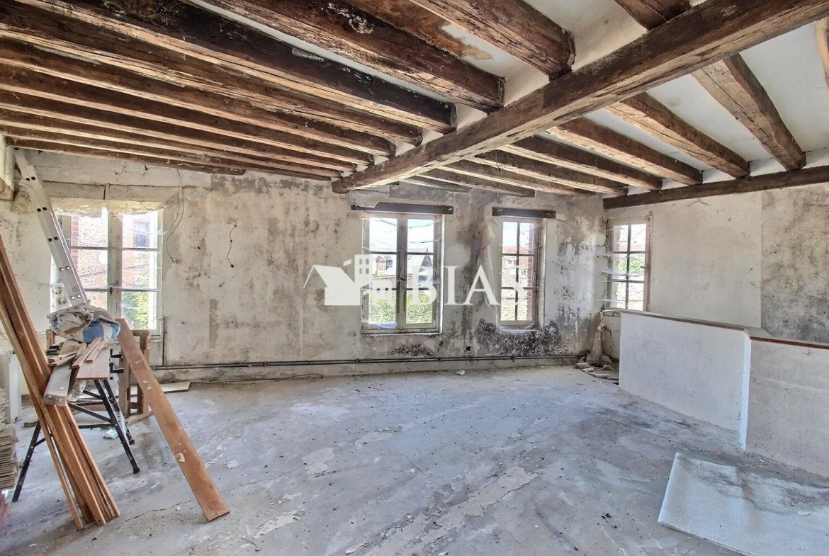 appartement - séjour Maison à rénover à Rugles – Opportunité d'investissement dans l'Orne 