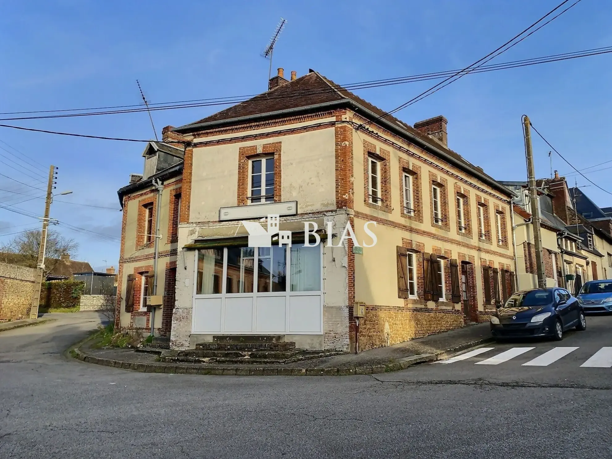 Maison à rénover à Rugles – Opportunité d'investissement dans l'Orne 
